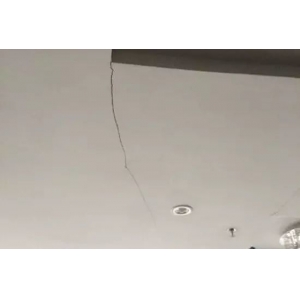 亞克力吊頂怎么吊 吊頂出現裂縫怎么辦？看看老師傅是如何處理的